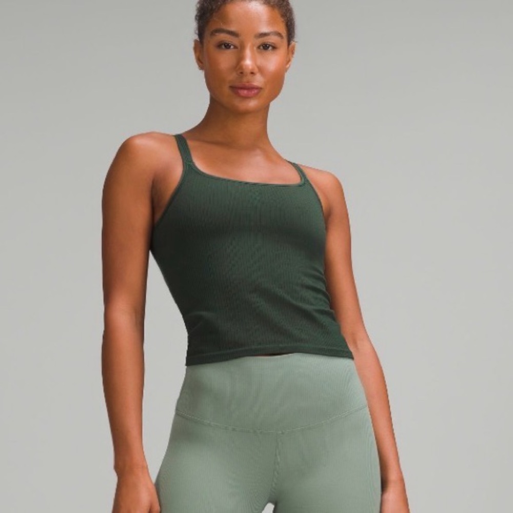 Lululemon Ebb to Street Cropped tank